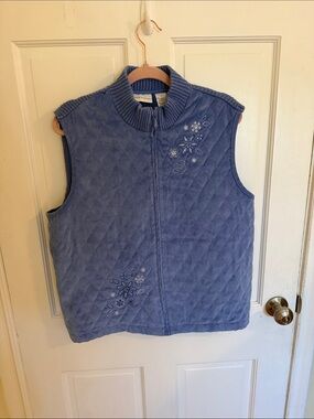Vintage Alfred Dunner light blue quilted zip-up vest Size 16